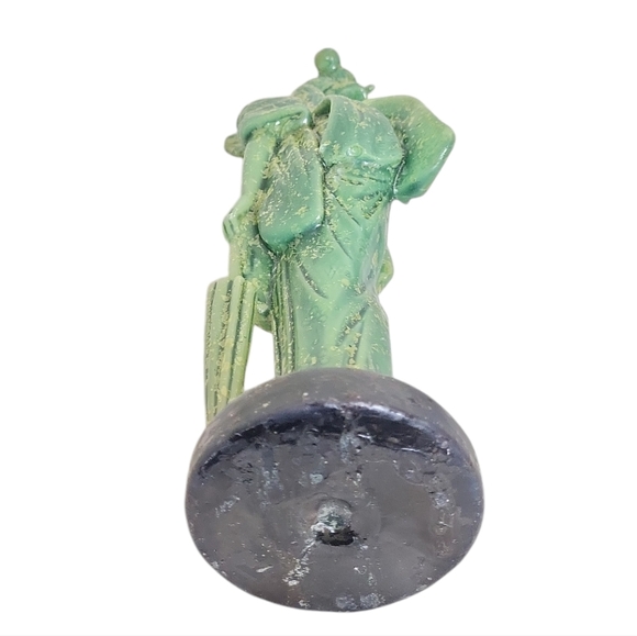 The Candle Haus Ohio Geisha Candle Jade Green - Picture 3 of 5